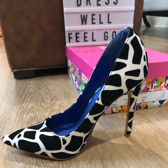 GIRAFFE BLACK PRINT POINTED TOE HIGH HEEL PUMP - Picture 3 of 8
